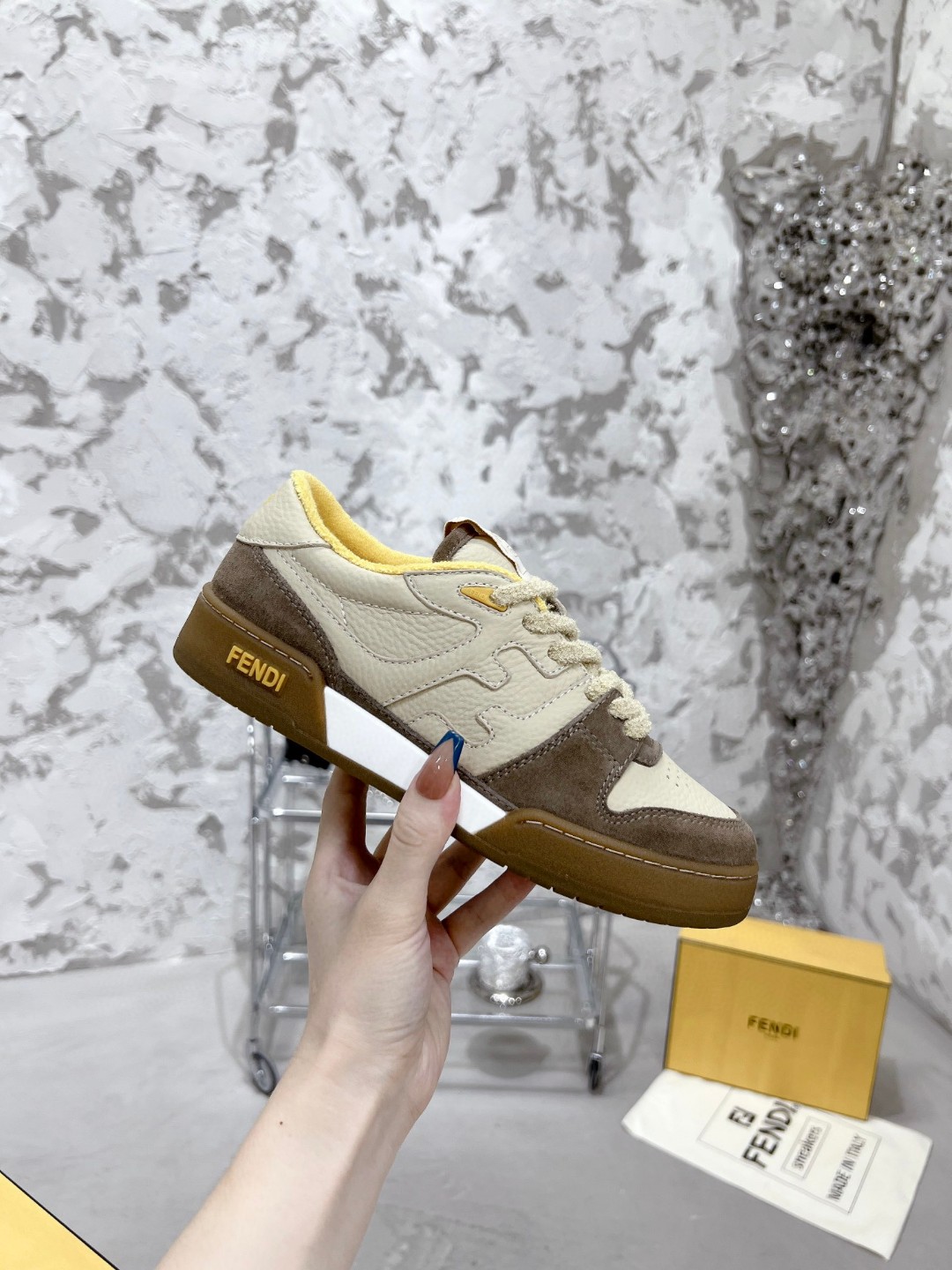 F**di FD F**di Match Low Tops Sneakers Brown For Women 7E1493AHH2F1FHU