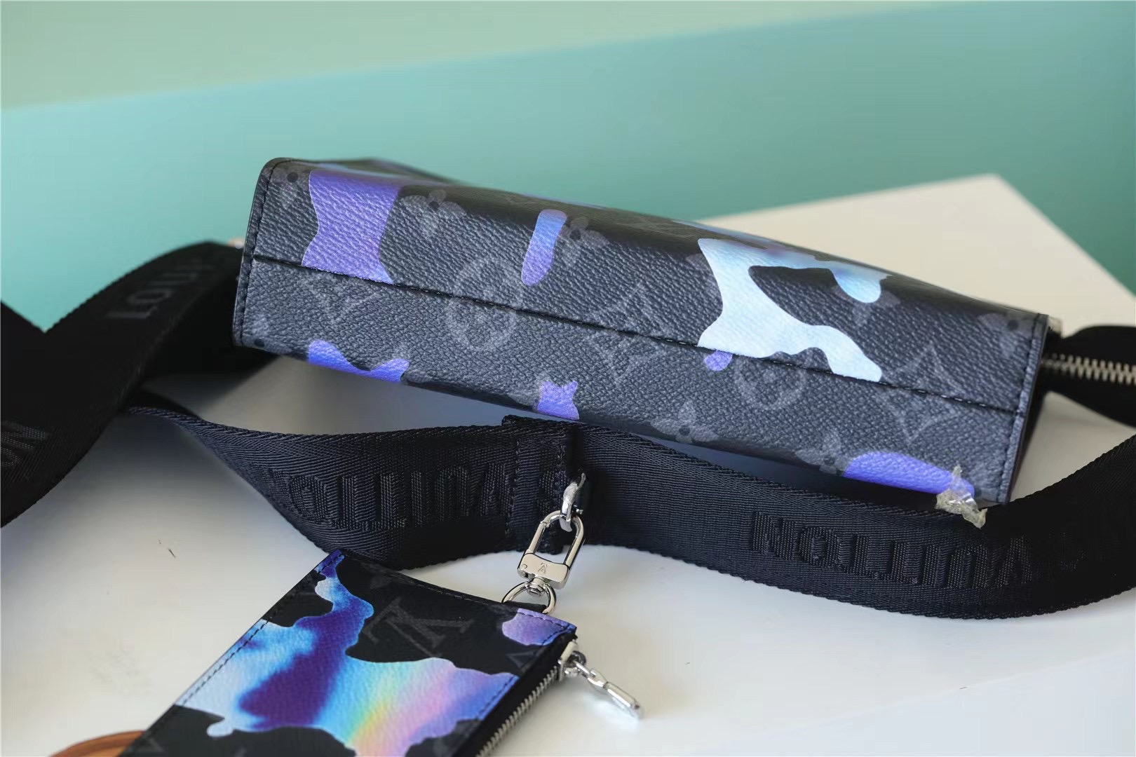 Gaston Wearable Wallet Bag Shouder Bags Black For Men 8.7in/22cm M81753