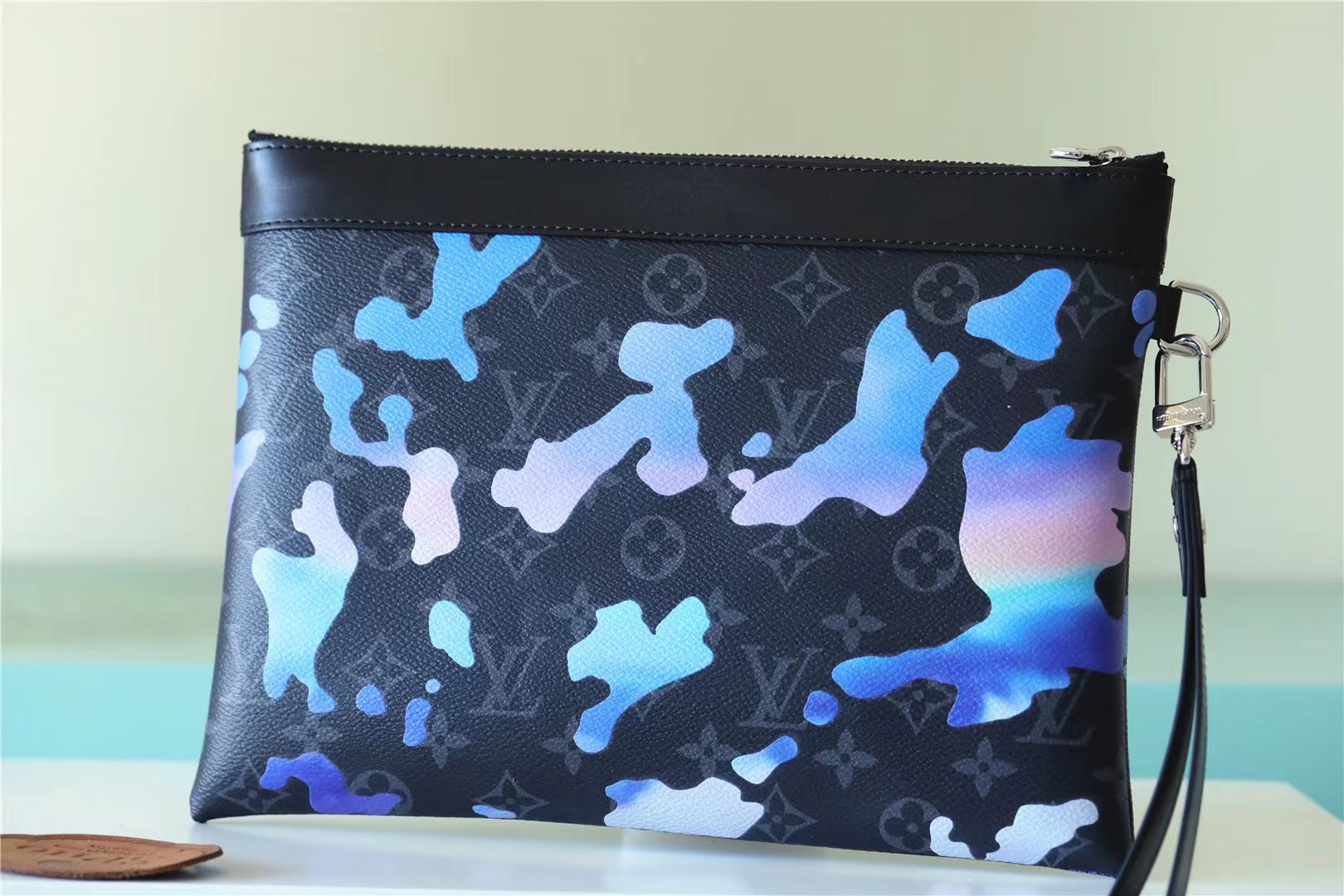 Pochette To Go Monogram Eclipse Canvas Black For Men 11.8in/30cm M81848