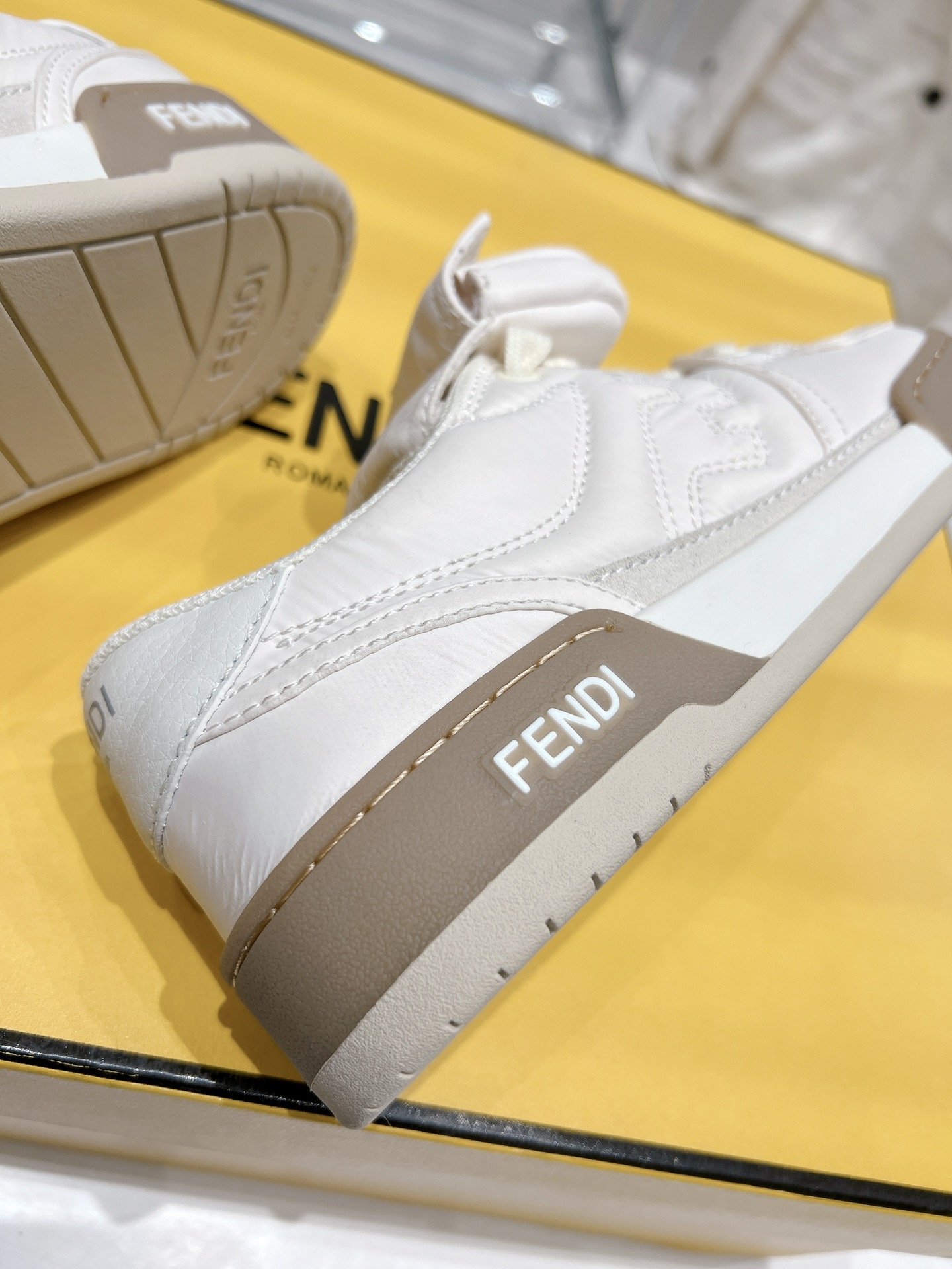 FD F**di Match Lace-Up Low-Top Sneakers White For Women
