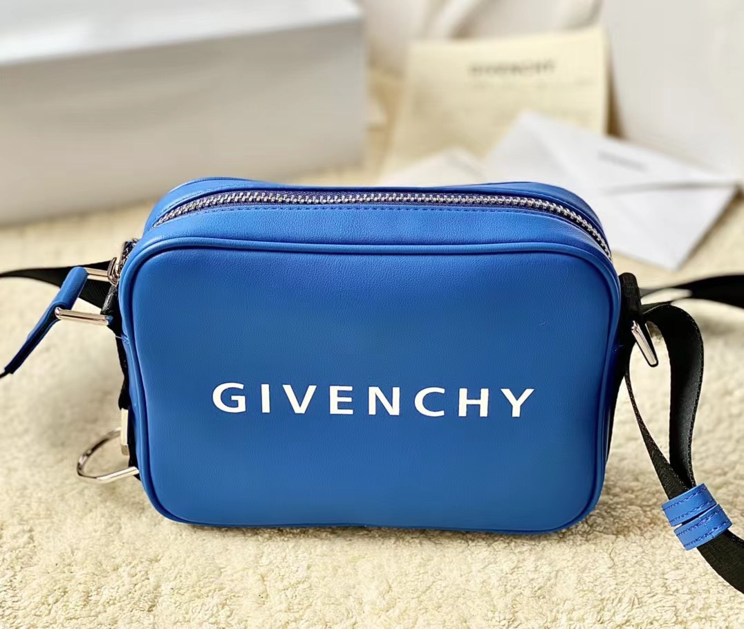 Givenchy Camera Bag Blue/Black/Yellow For Women‎ 7.75in/19.7cm GIV158073