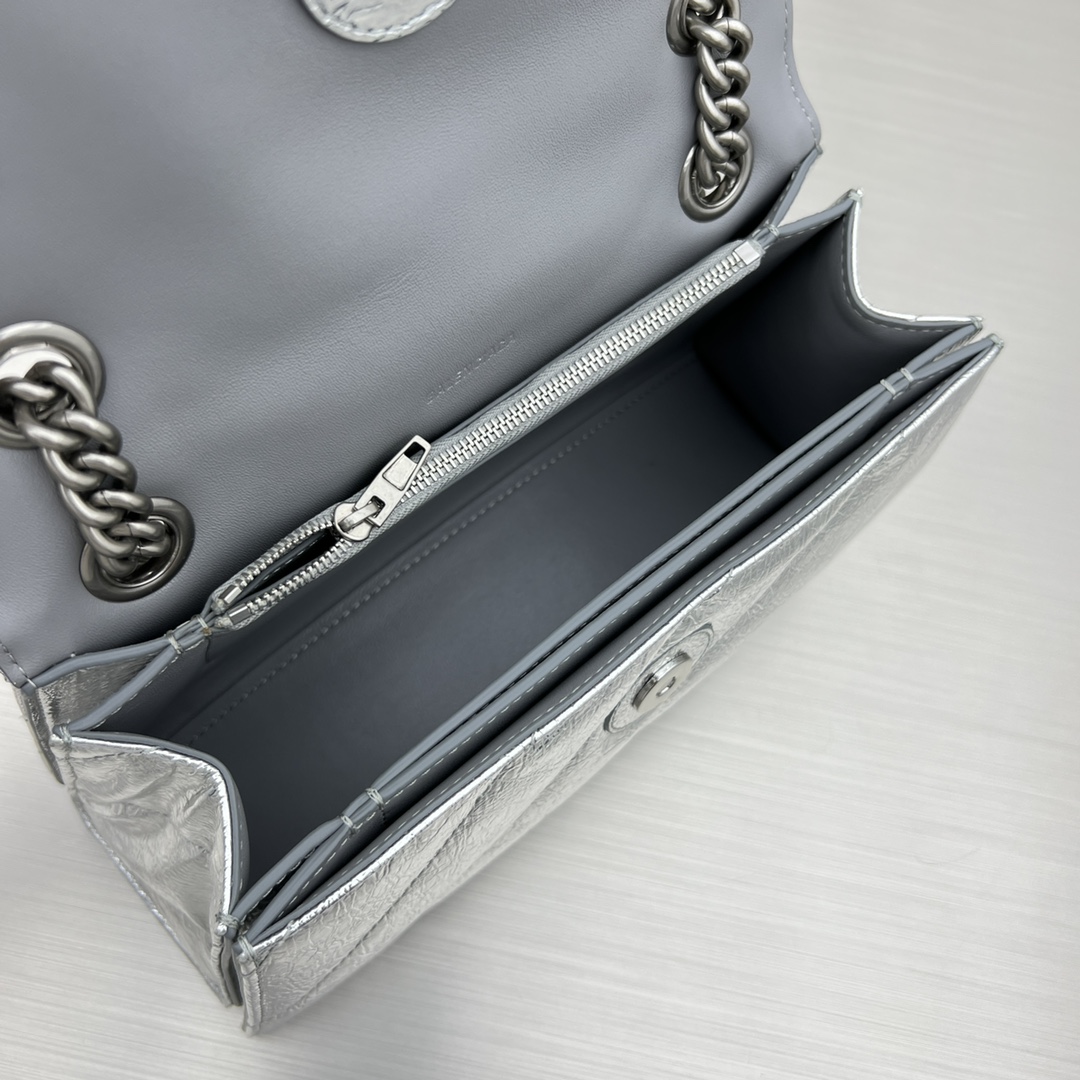 Ba1en*iaga Crush Small Chain Bag Black/Pink/Silver/White For Women‎ 9.8in/24.9cm 716351210J09001