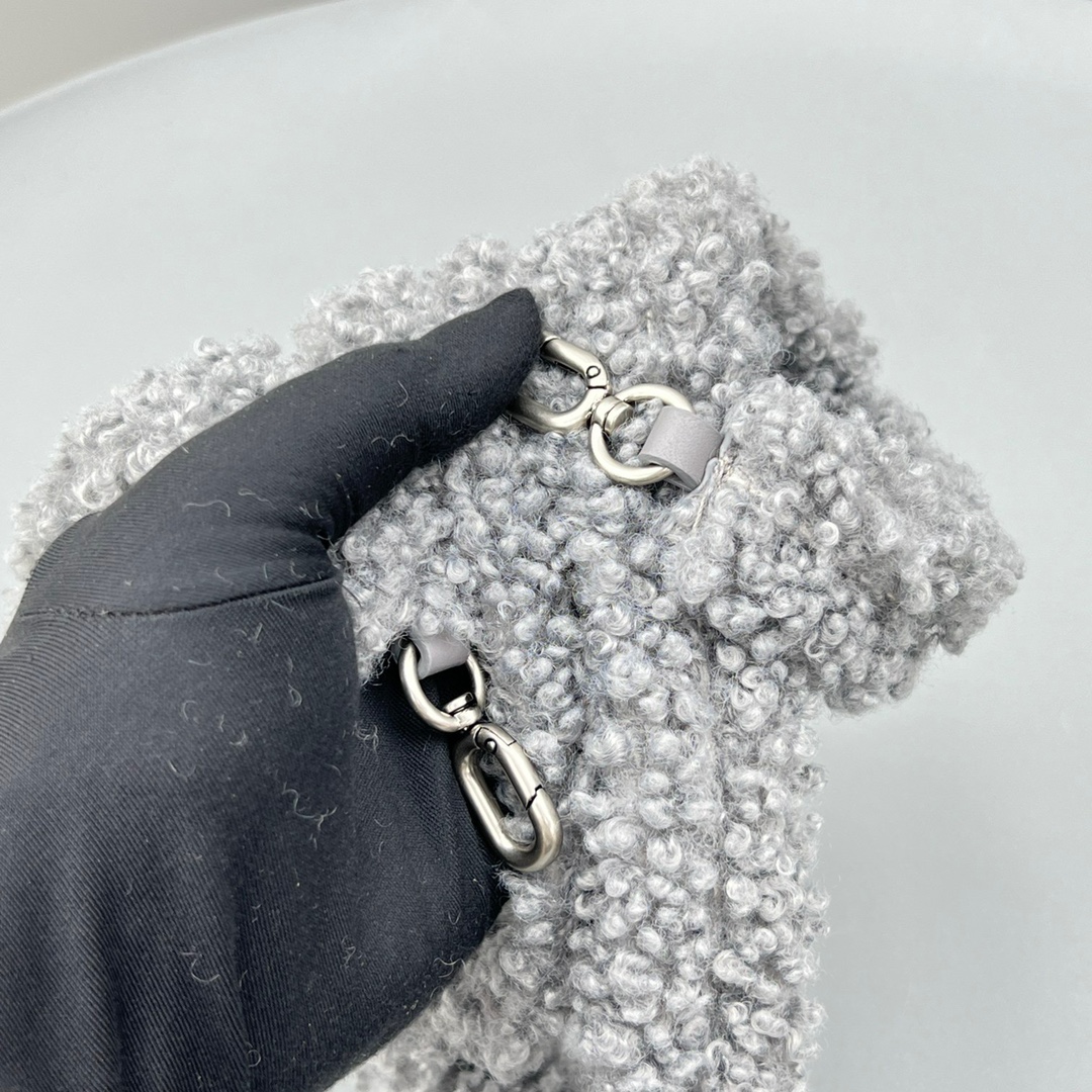 Ba1en*iaga Furry Hourglass Small Handbag Black/Grey/Pink For Women‎ 9.4in/23.8cm 676365210FU1000