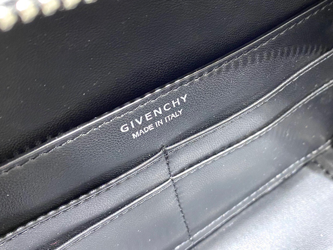Givenchy Antigona Grained Camera Bag Black For Women‎ 7.3in/18.5cm