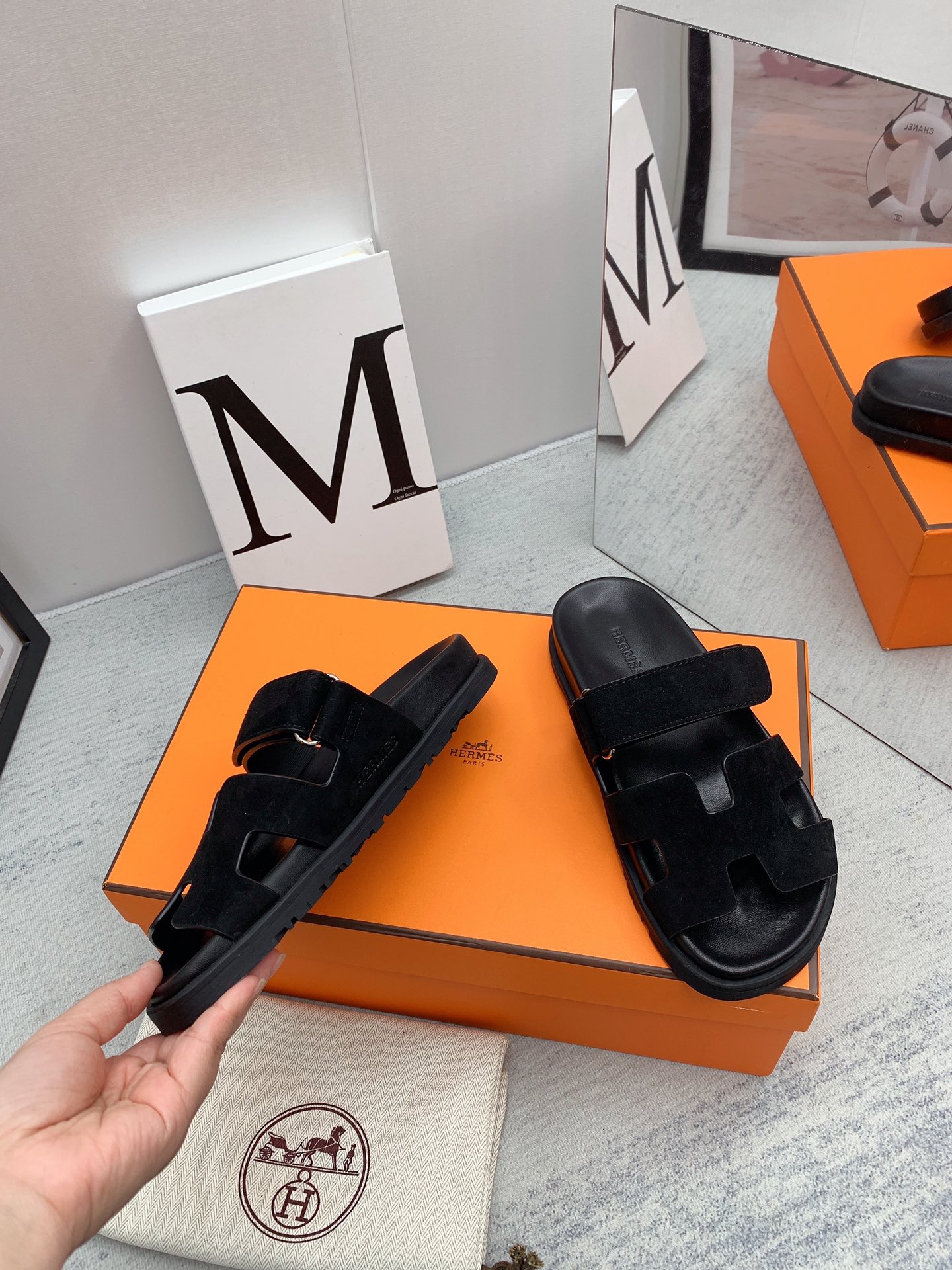 H**me5 Chypre Sandal Black For Men