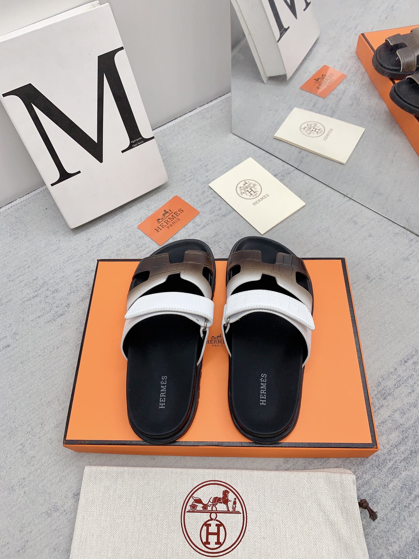 H**me5 Chypre Sandal White For Men