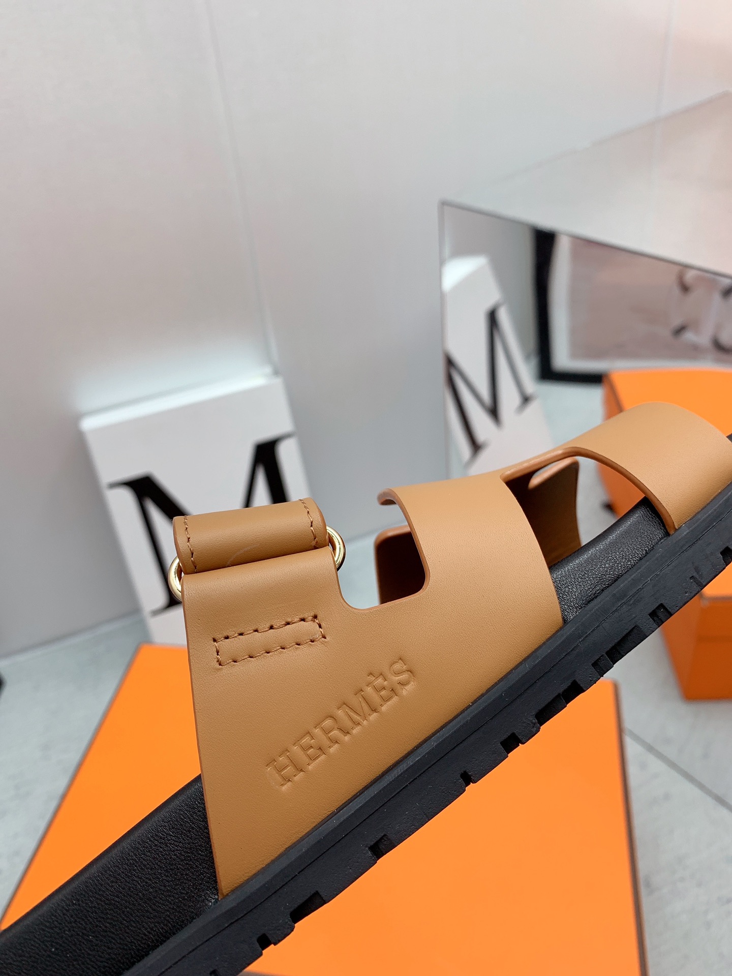 H**me5 Chypre Sandal Brown For Men