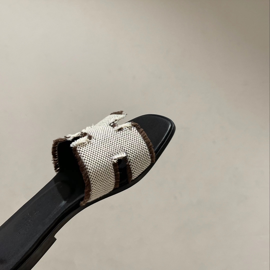 H**me5 Oran Sandal White For Women