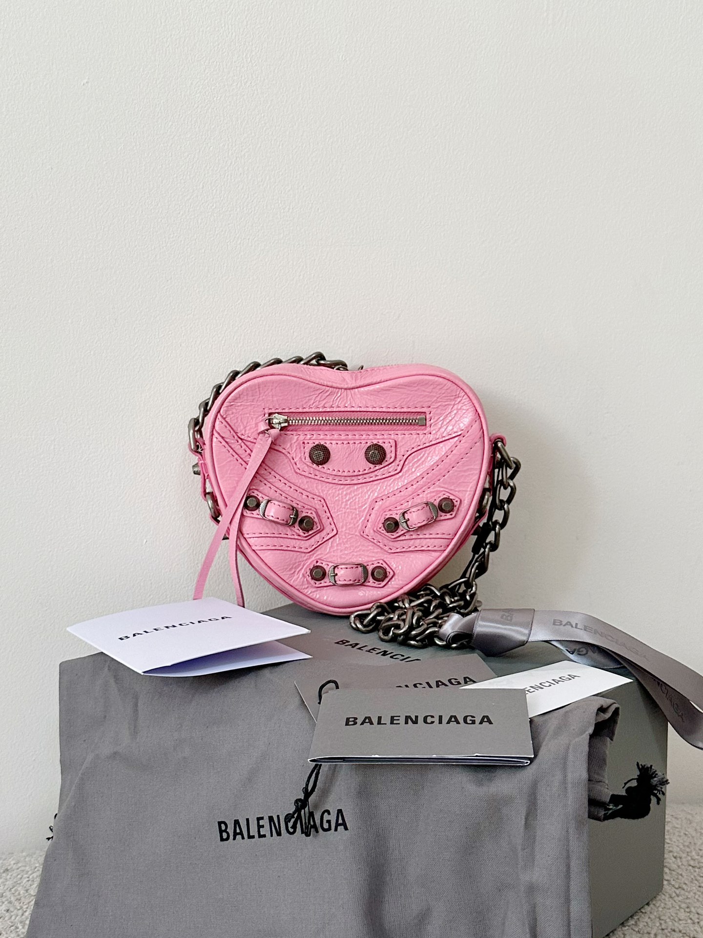 Ba1en*iaga Le Cagole Heart Mini Bag Black/Pink For Women‎ 6.3in/16cm 7227811VG9Y1000