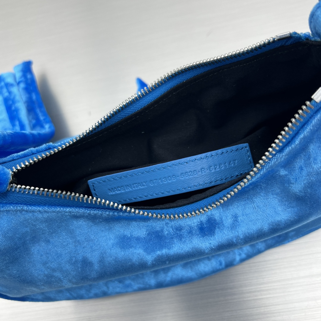 Ba1en*iaga Le Cagole XS Shoulder Bag Blue For Women‎ 10.2in/25.9cm