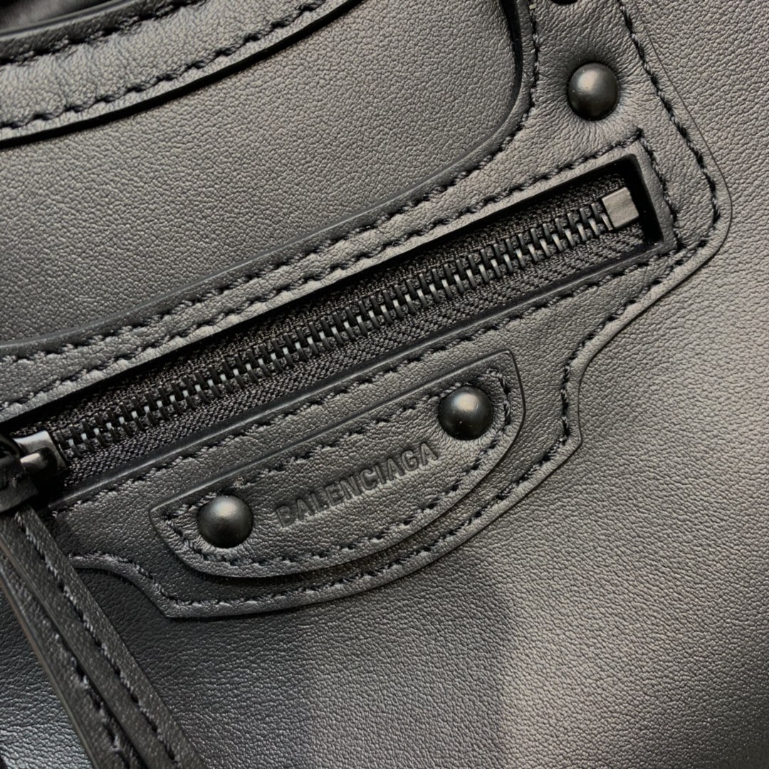 Ba1en*iaga Neo Classic Mini Handbag Black/White For Women‎ 8.6in/21.8cm