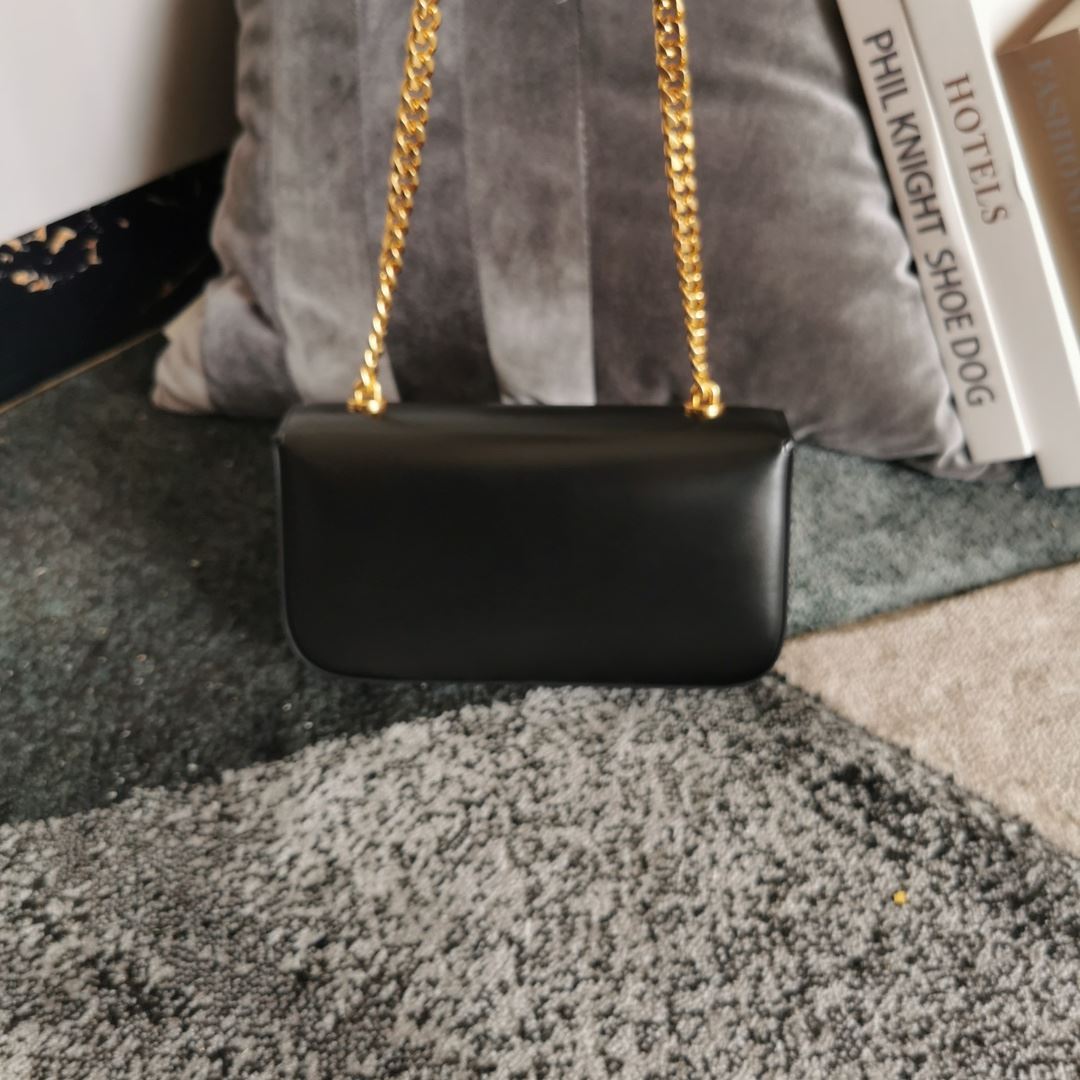 Ce1i*e Chain Shoulder Bag Triomphe In Shiny Black For Women‎ 8in/20.5cm 197993BF4.38NO