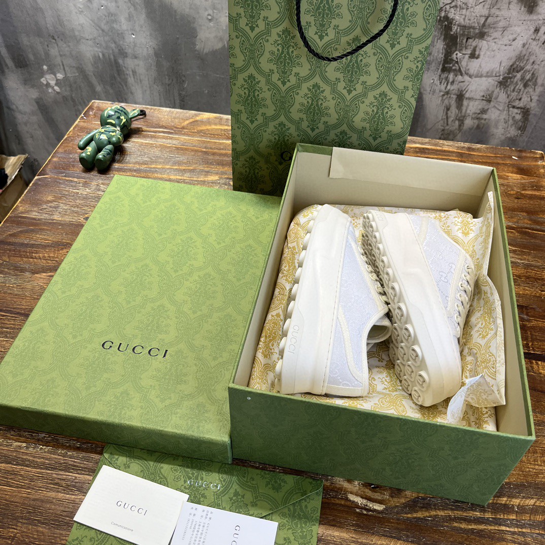 Gvc*1 Low-Cut Sneaker Light Blue For Women