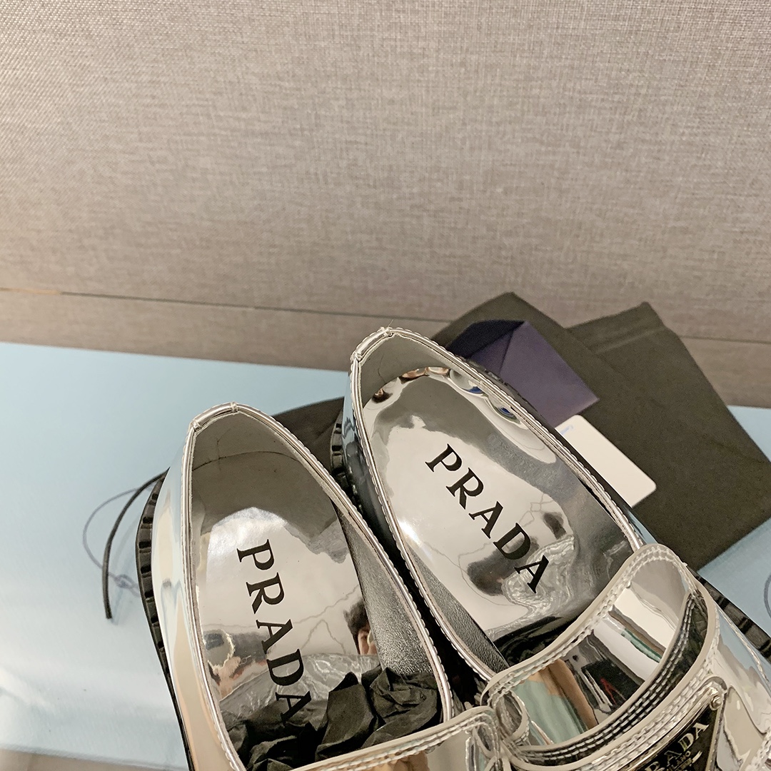 Pra*a Metallic Loafers Sliver Tone For Women 1.9 in/ 5cm 1D246M_3AU1_F0118_F_B050