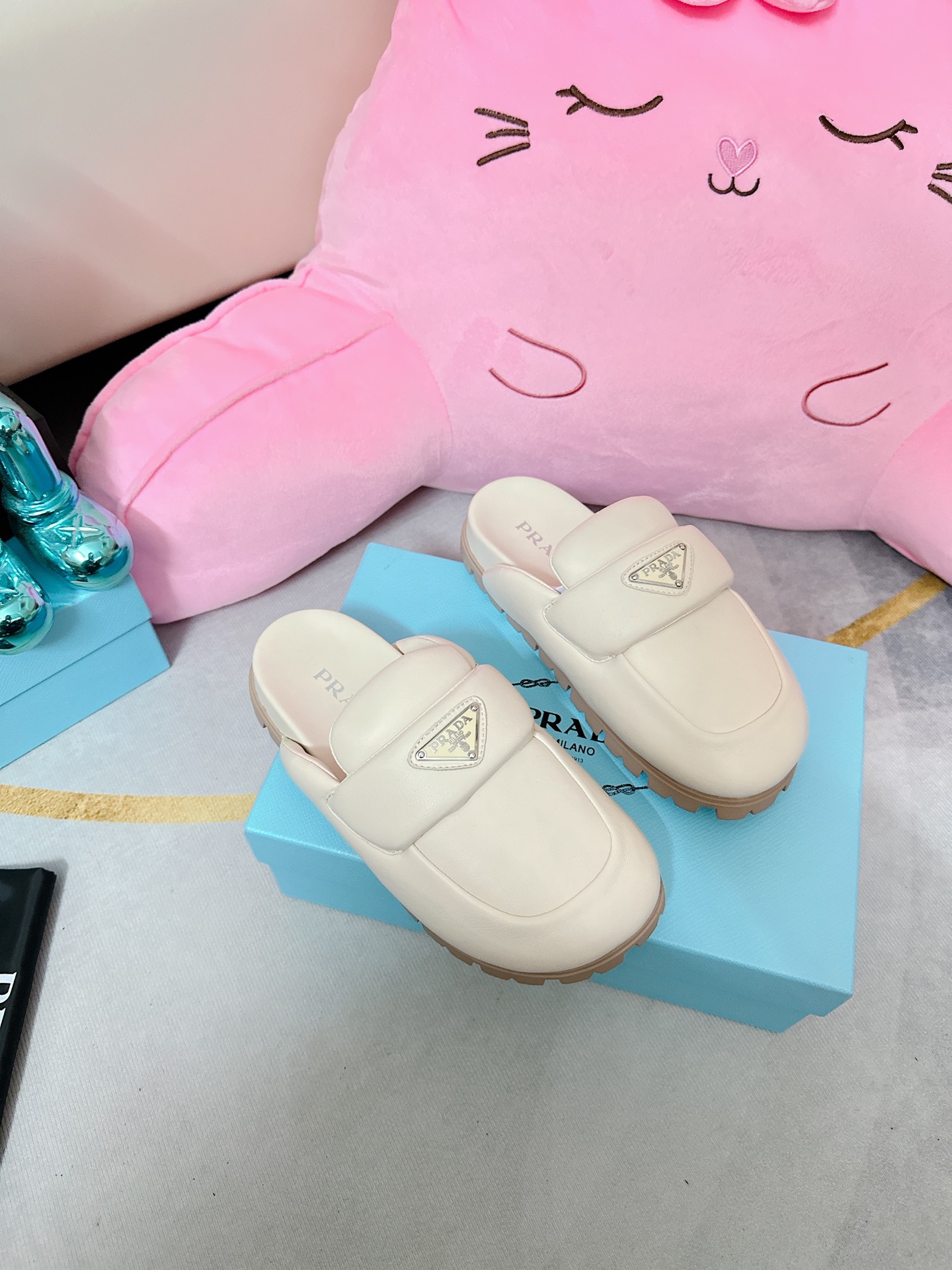 Pra*a Soft Padded Nappa Sabots Beige For Women 0.8 in/ 2cm 1S084N_2DL8_F0F24_F_020