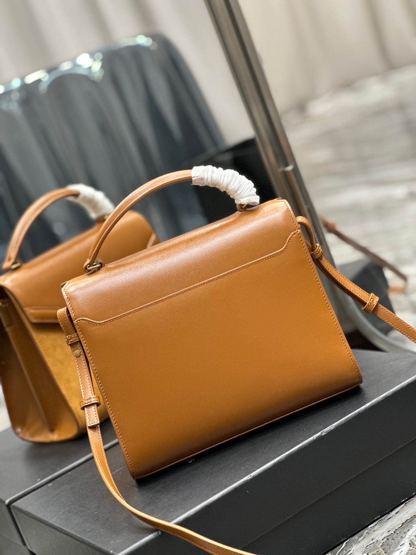 Sa1nt Lau*nt Cassandra Medium Top Handle Bag Black/White/Burgundy/Grey/Brown For Women‎ 9.6in/24.5cm