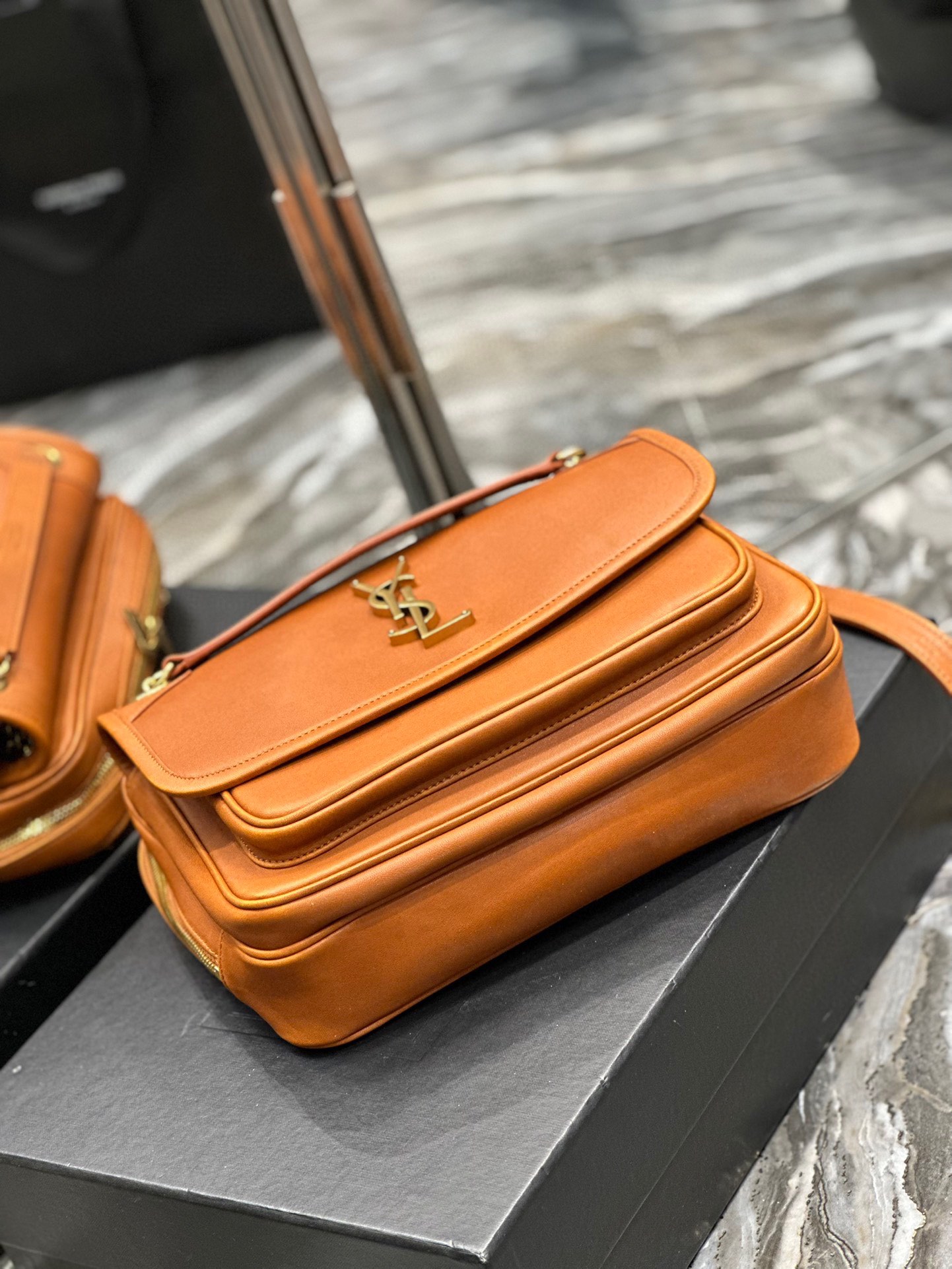 Sa1nt Lau*nt Niki Baby Chain Bag Black/Brown For Women‎ 8.2in/21cm