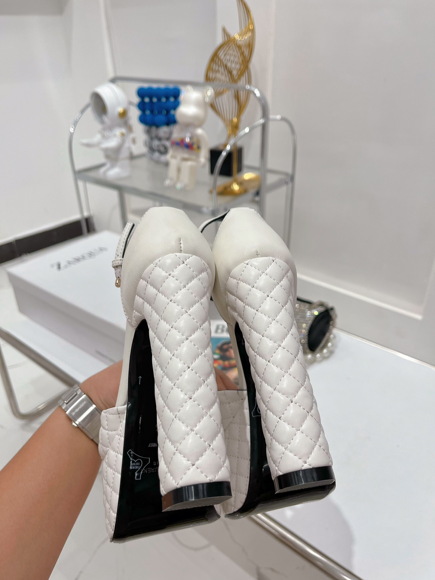 Sa1nt Lau*nt Jodie Platform Sandals In Smooth White For Women