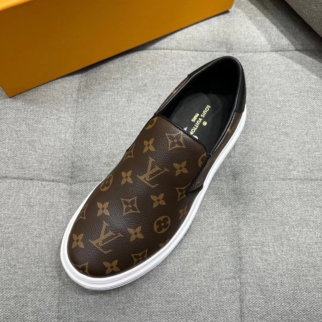 L0vis Vvtt0n Beverly Hills Slip On Brown For Men