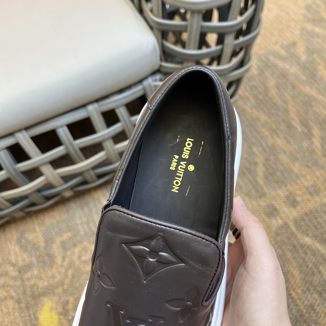 L0vis Vvtt0n Beverly Hills Slip On Brown For Men