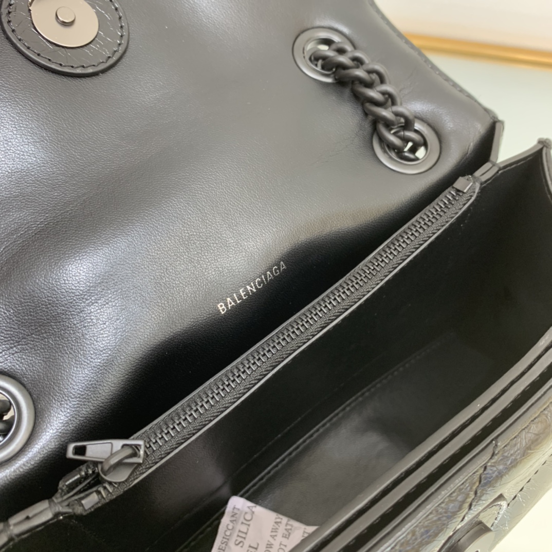 Ba1en*iaga Crush Small Chain Bag Quilted In Optic White/Black For Women 9.8in/25cm 716351210J09001