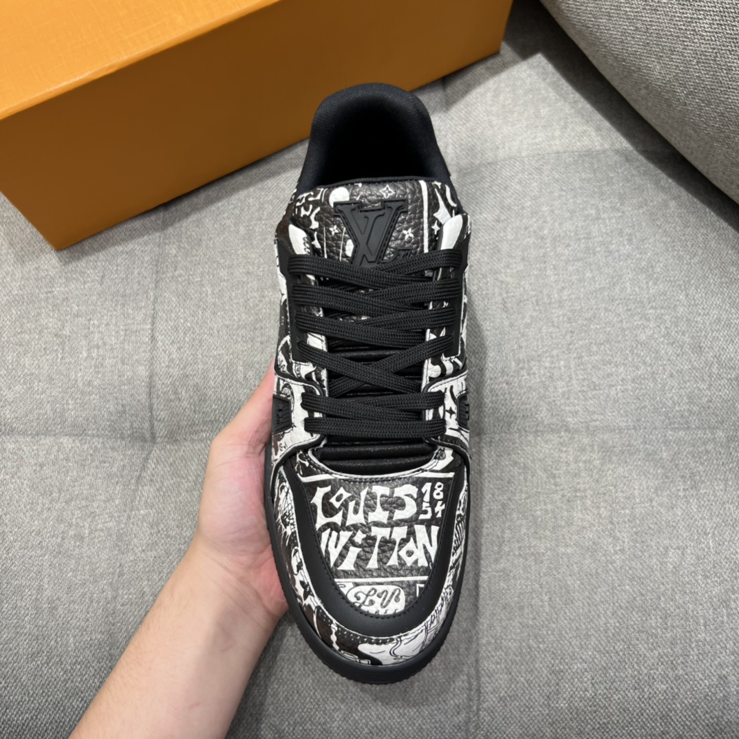 L0vis Vvtt0n LV Trainer Sneaker Black For Men 1AB9WZ