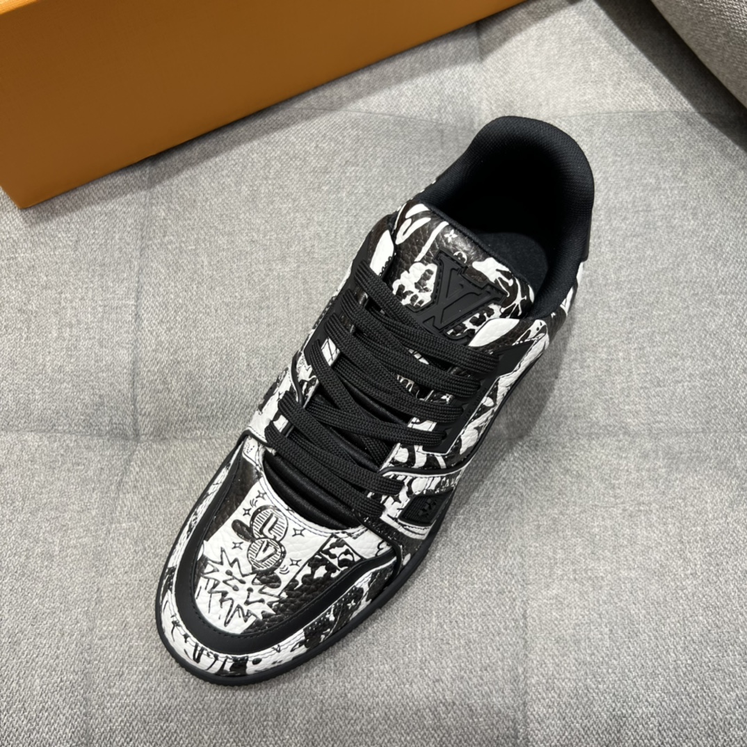 L0vis Vvtt0n LV Trainer Sneaker Black For Men 1AB9WZ