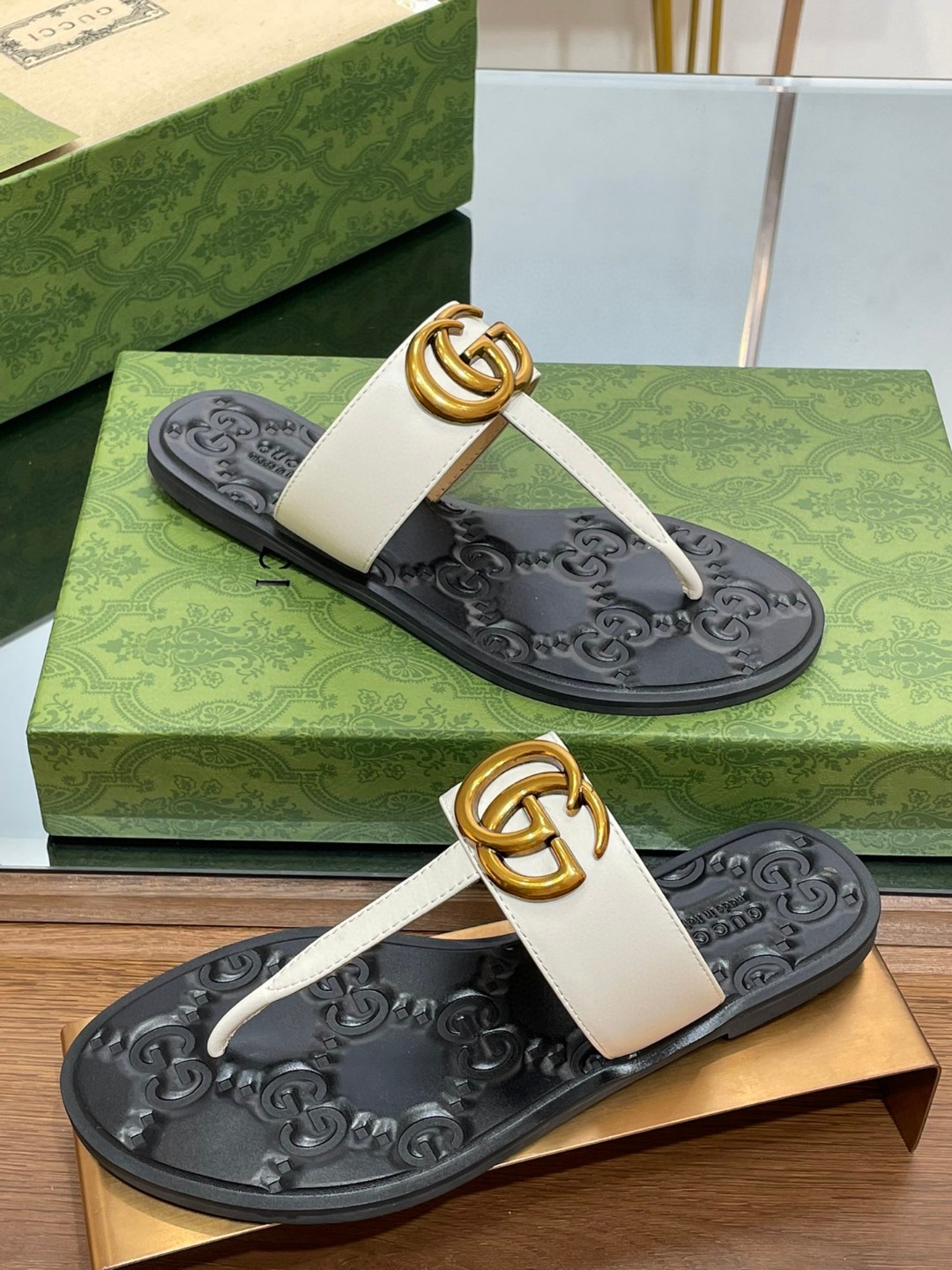 Gvc*1 Thong Sandal With Double G White For Women ‎