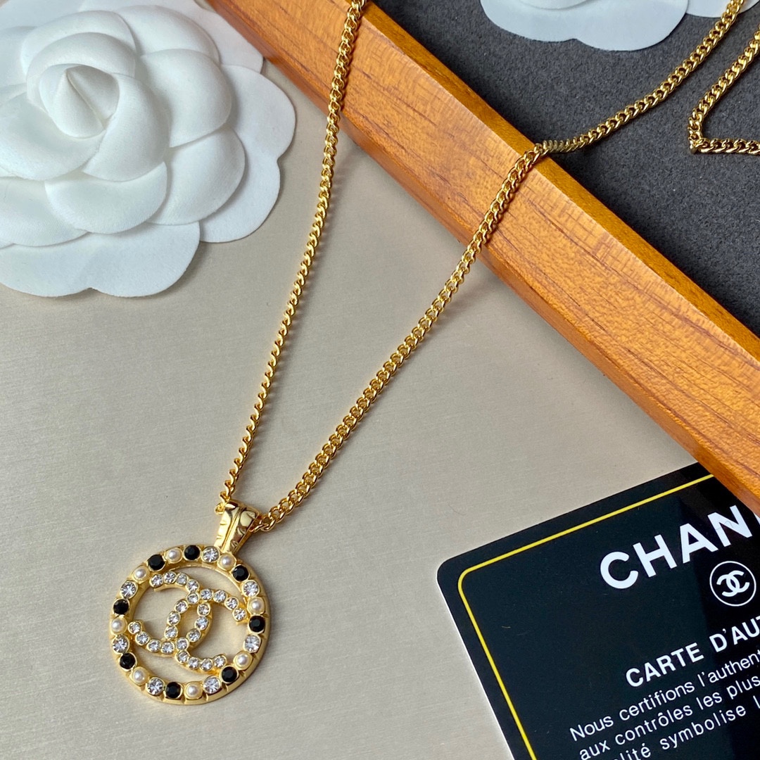 Ch**el CC Necklace Gold For Women