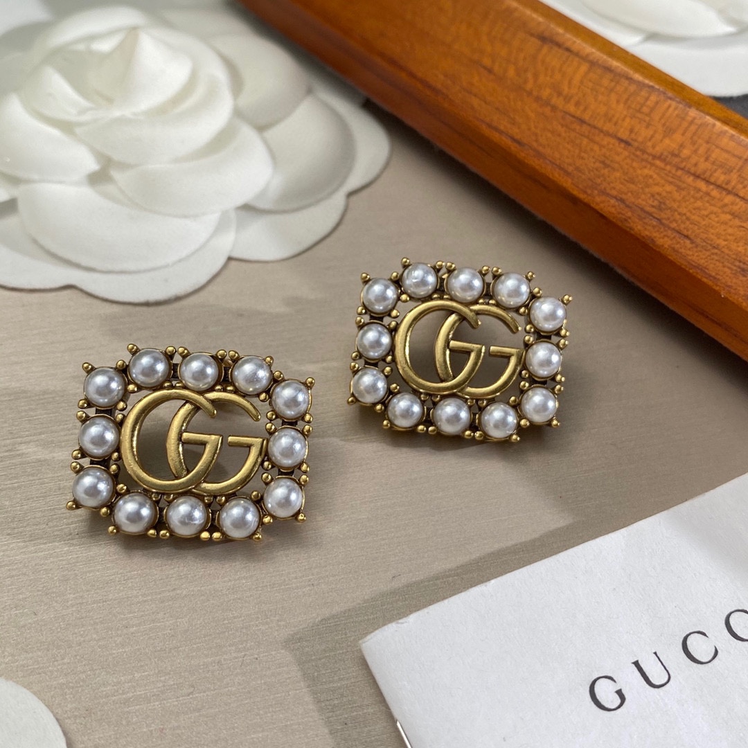 Gvc*1 Double G Earrings White For Women