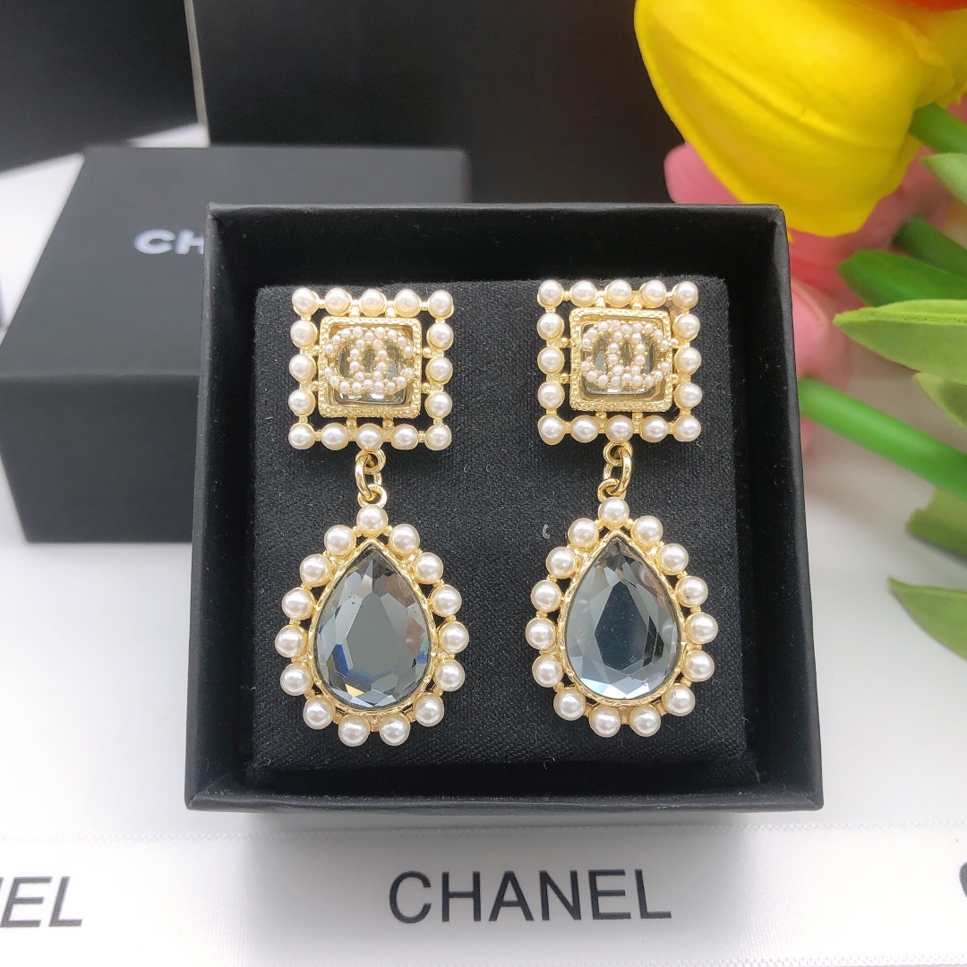 Ch**el Dripping Pearls Earrings Gold For Women