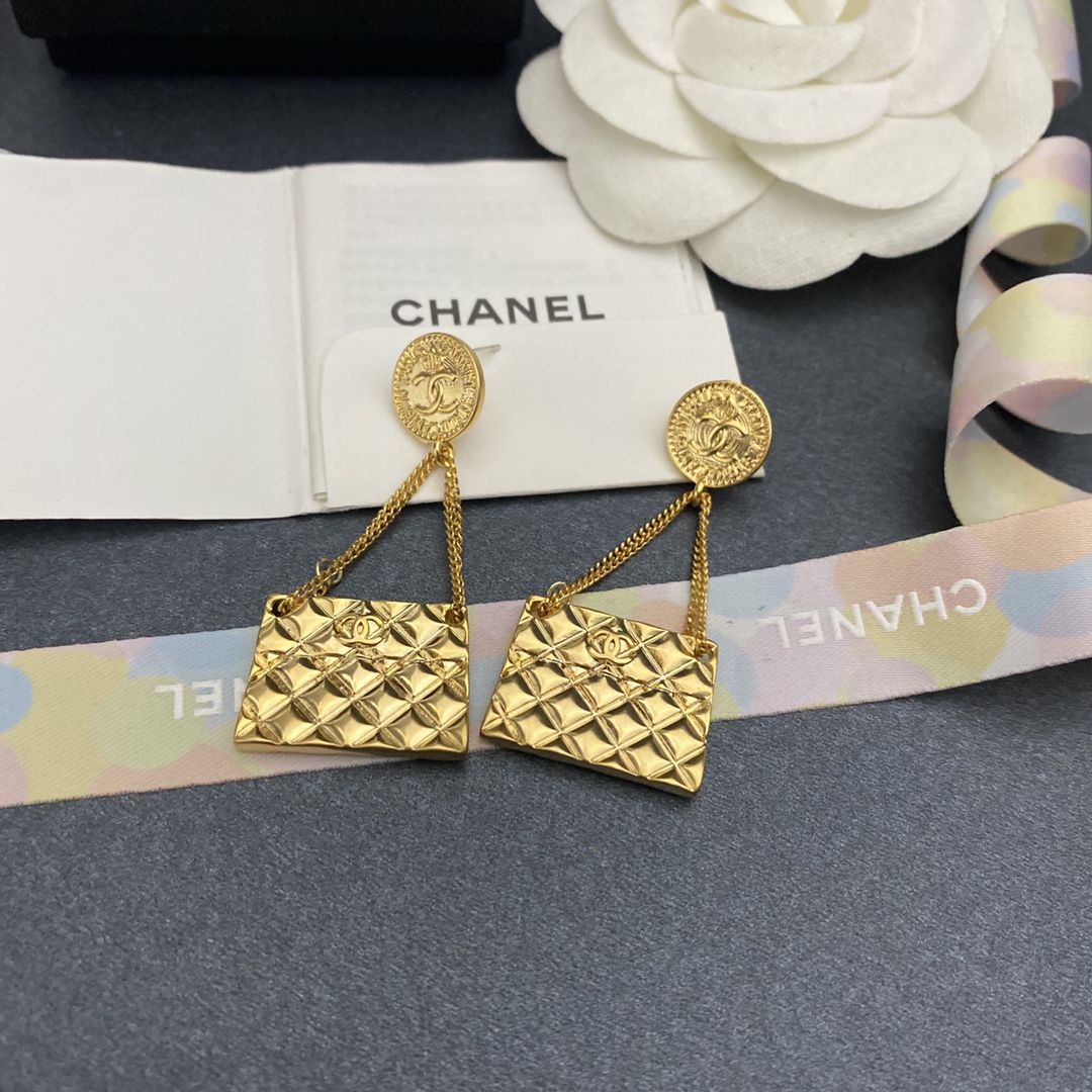 Ch**el Engraved Douple C Handbag Earrings Gold Tone For Women