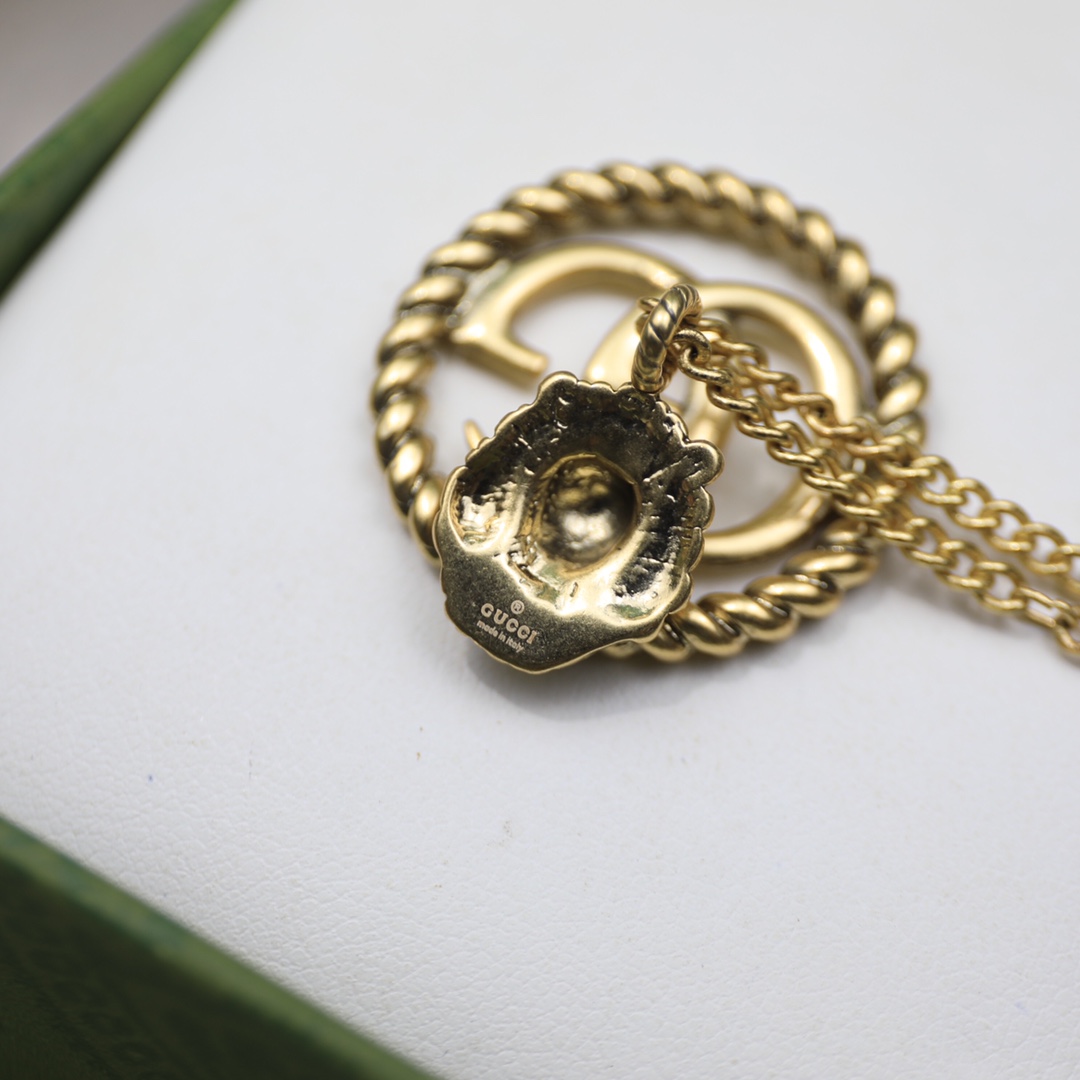 Gvc*1 Lion Head Necklace Gold Tone For Women