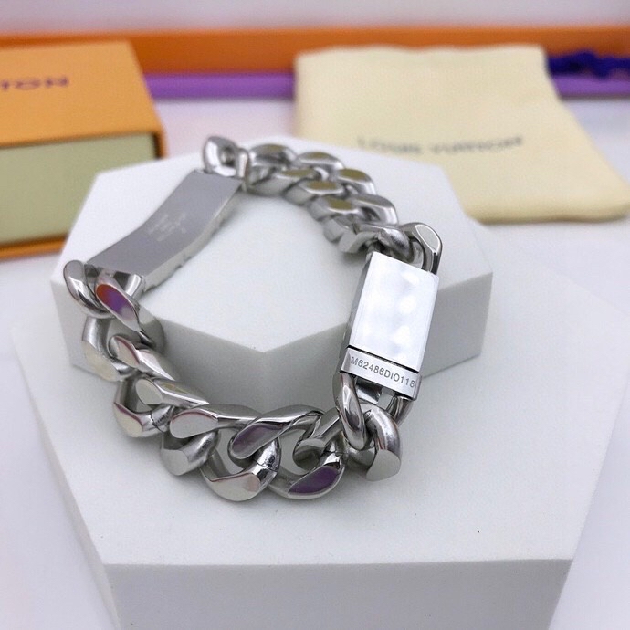 L0vis Vvtt0n Monogram Chain Bracelet Silver Tone For Men M00855
