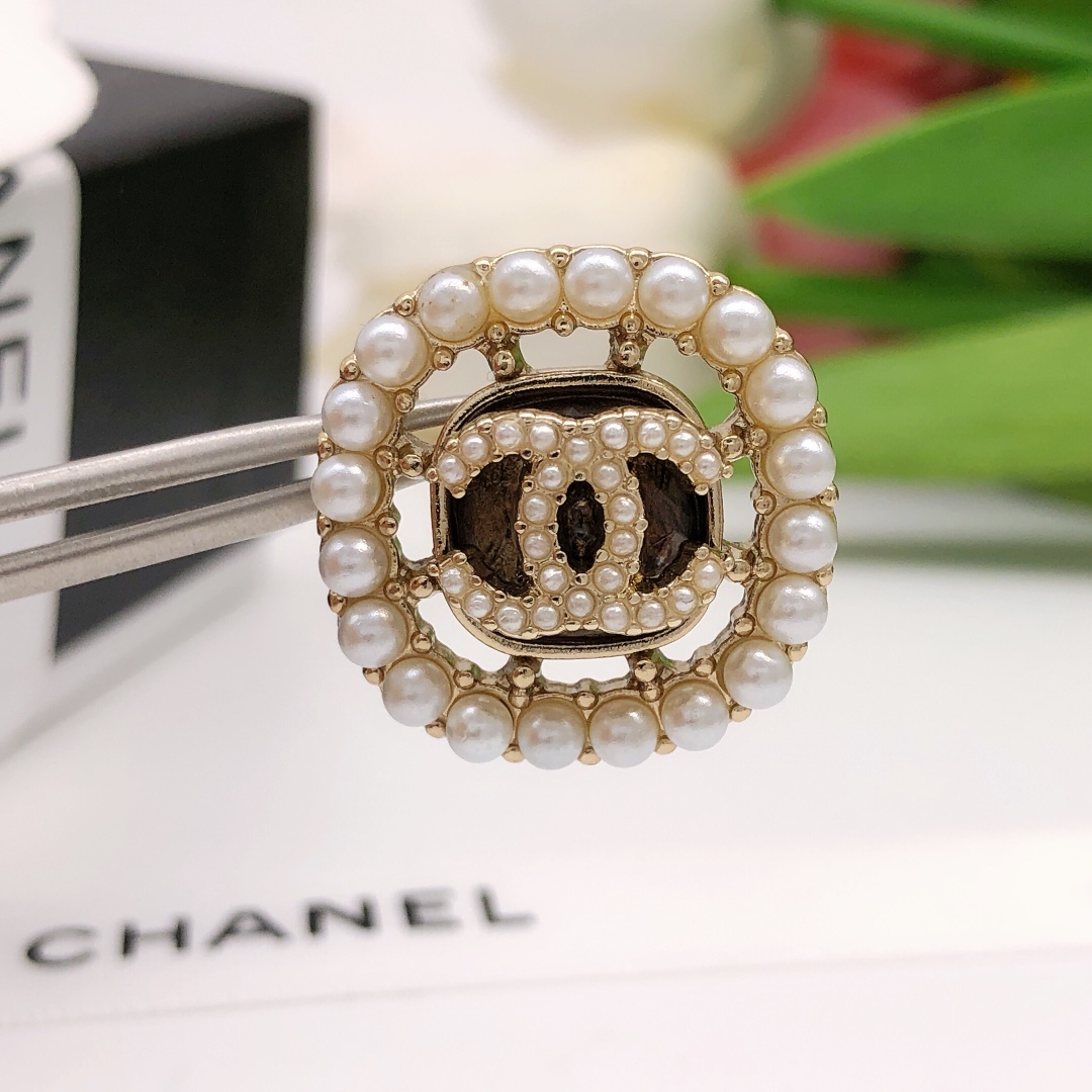 Ch**el Slim Rice Grain Round Earrings Gold For Women