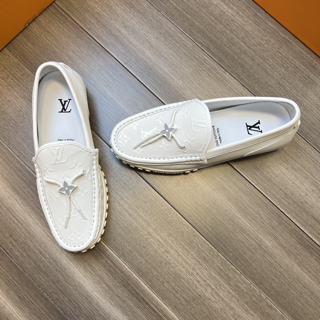 L0vis Vvtt0n LV Racer Moccasin White For Men