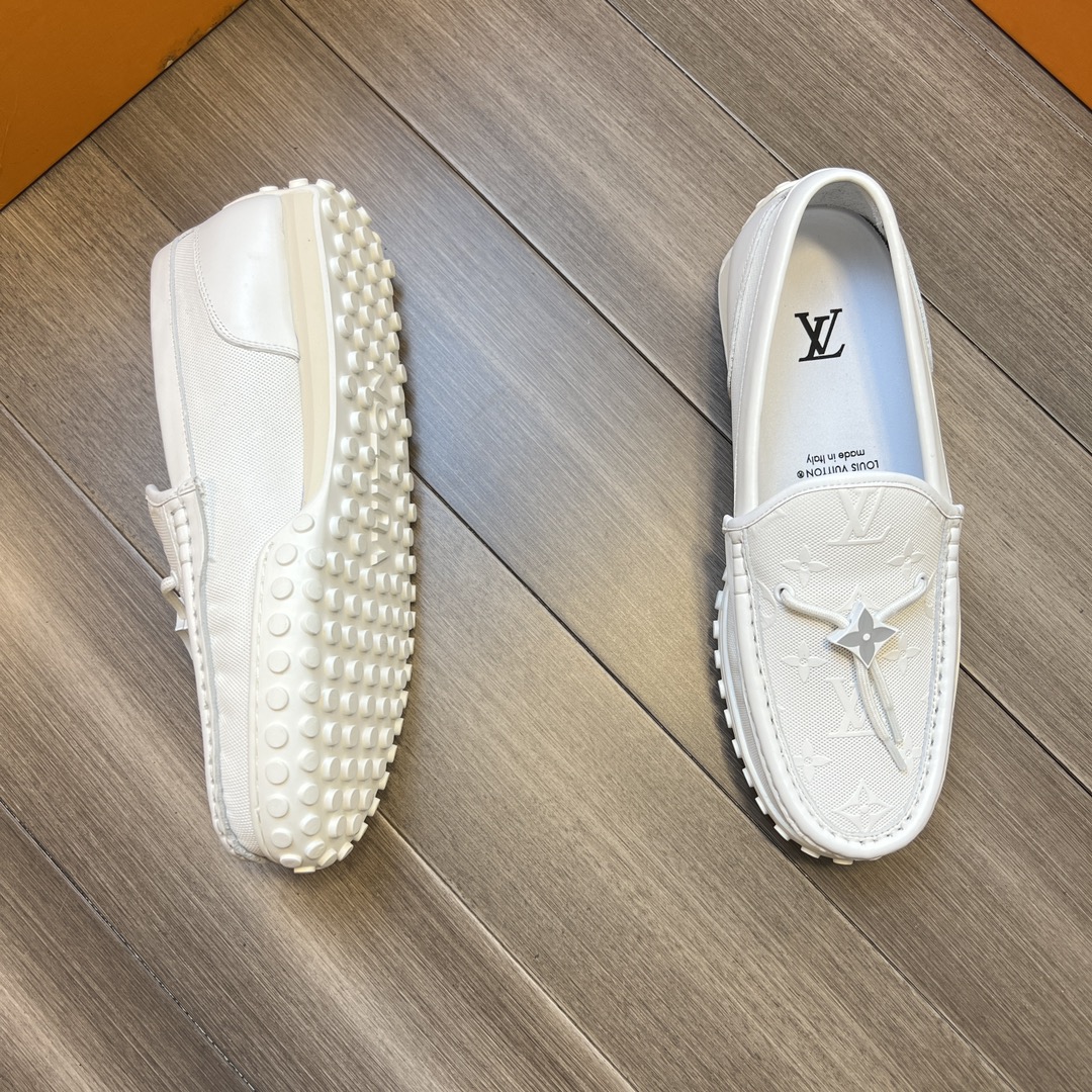 L0vis Vvtt0n LV Racer Moccasin White For Men