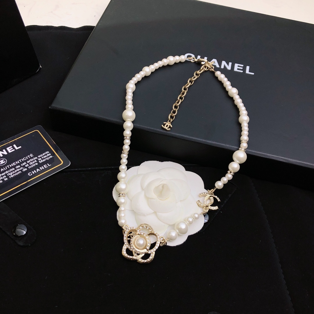 Ch**el Pearl Necklace With Flower Gold Tone For Women