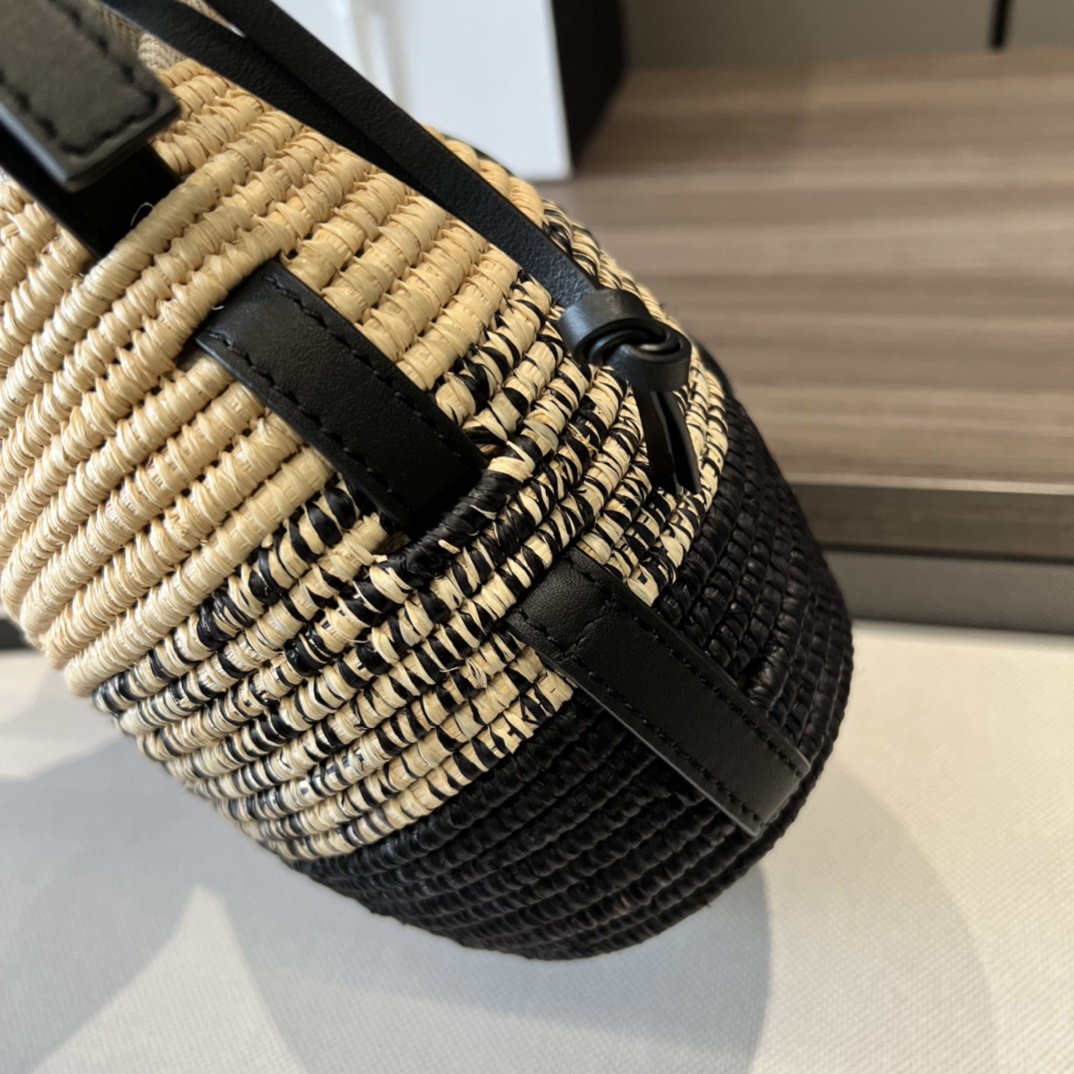 L0ew* Beehive Basket Bag Beige/Black For Women 7.9in / 20cm