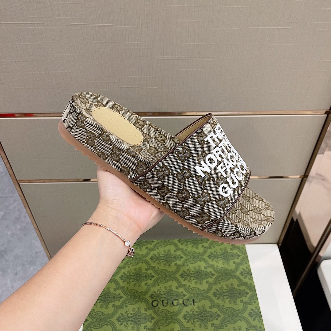 Gvc*1 GG Canvas Slide Sandal Grey For Men