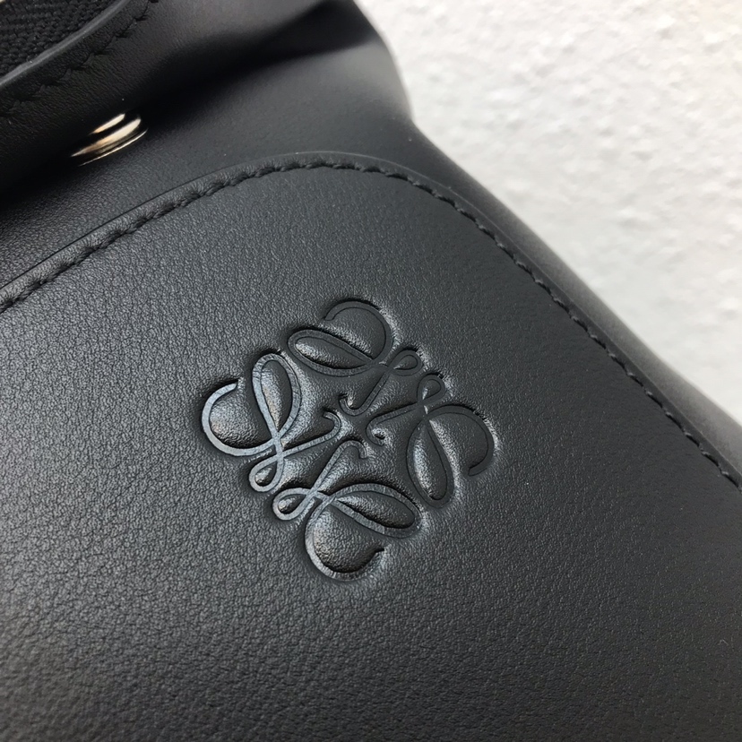 L0ew* Goya Backpack Black/Beige/Brown For Women 16.1in / 41cm