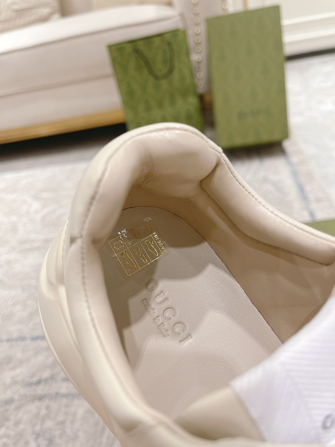 Gvc*1 Printed Rhyton Sneaker White For Men 598631-DRW00-9522