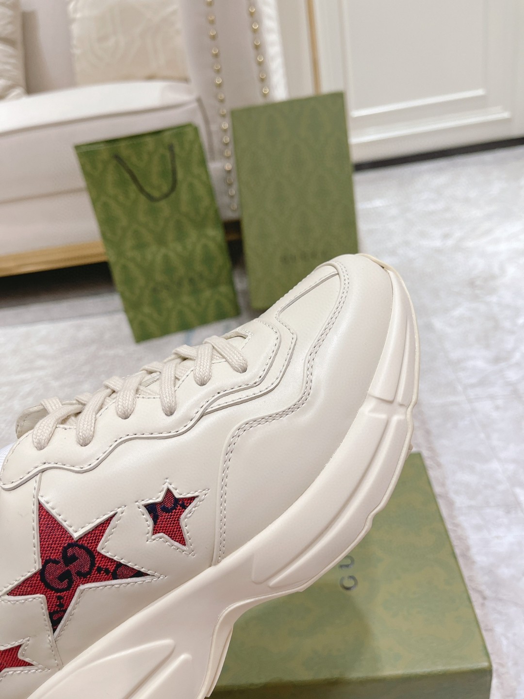 Gvc*1 Rhyton Sneaker With Stars White For Men 664961-2SHC0-9560