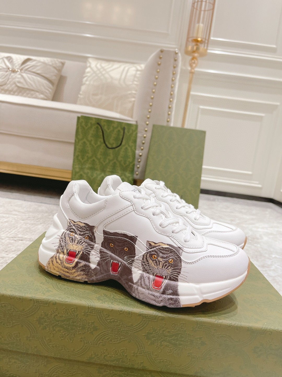 Gvc*1 Rhyton Tiger Sneaker White For Men 576050-DRW00-9014