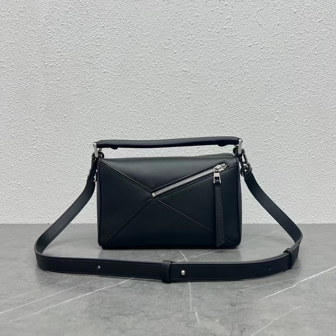 L0ew* Small Puzzle Bag Black For Women 9.4in / 24cm 322.30.S21