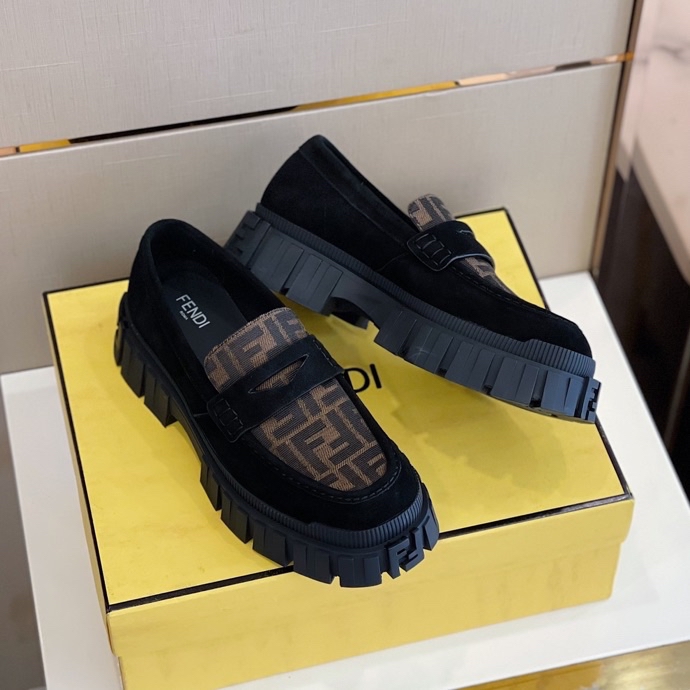 F**di FD O’Lock Nubuck Loafers Brown For Men