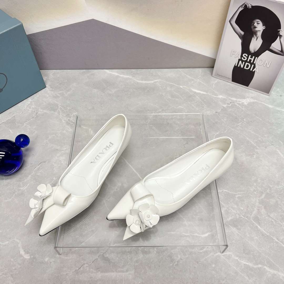 Pra*a Patent Pumps White For Women