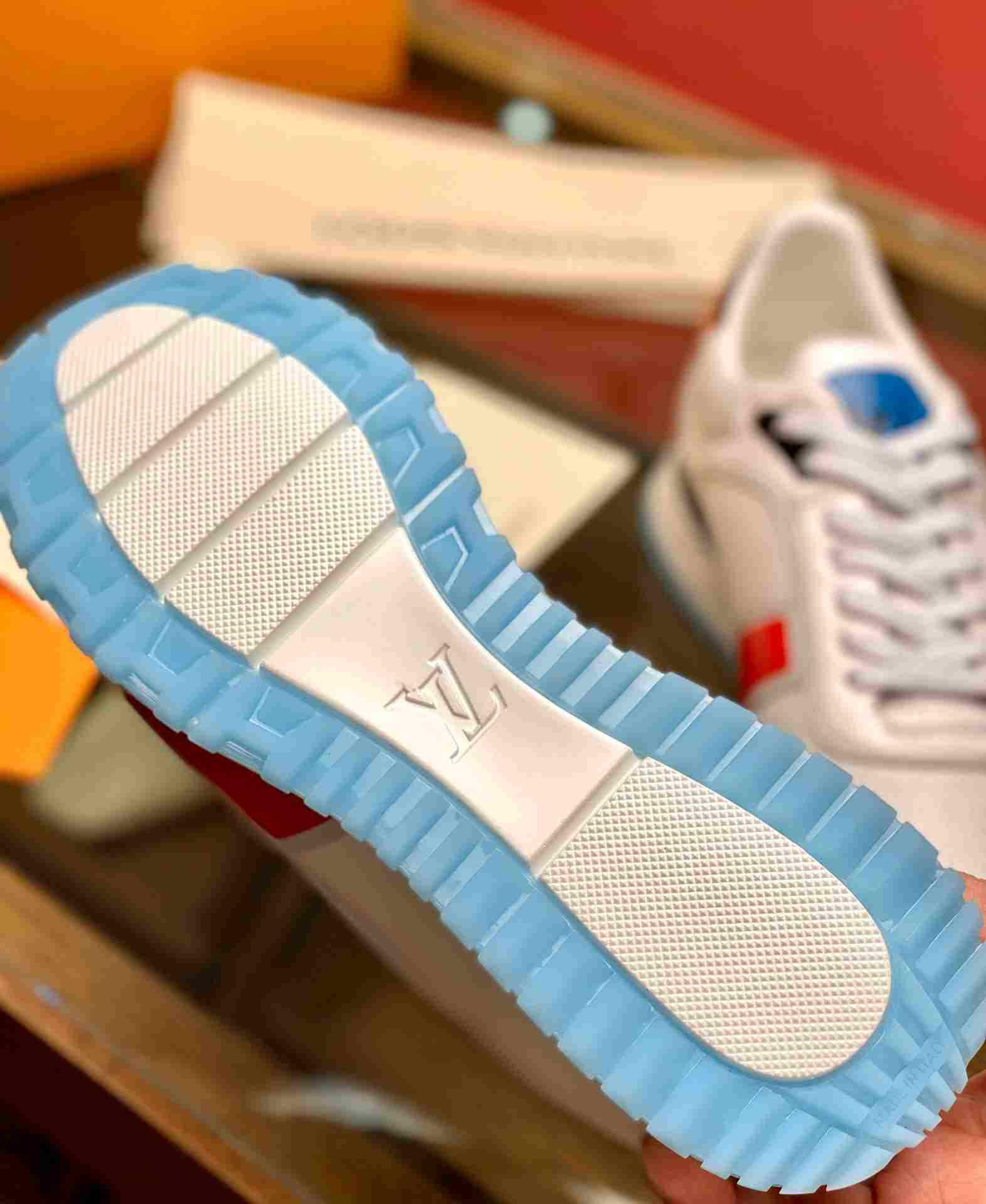 L0vis Vvtt0n Run Away Sneaker Grey For Men