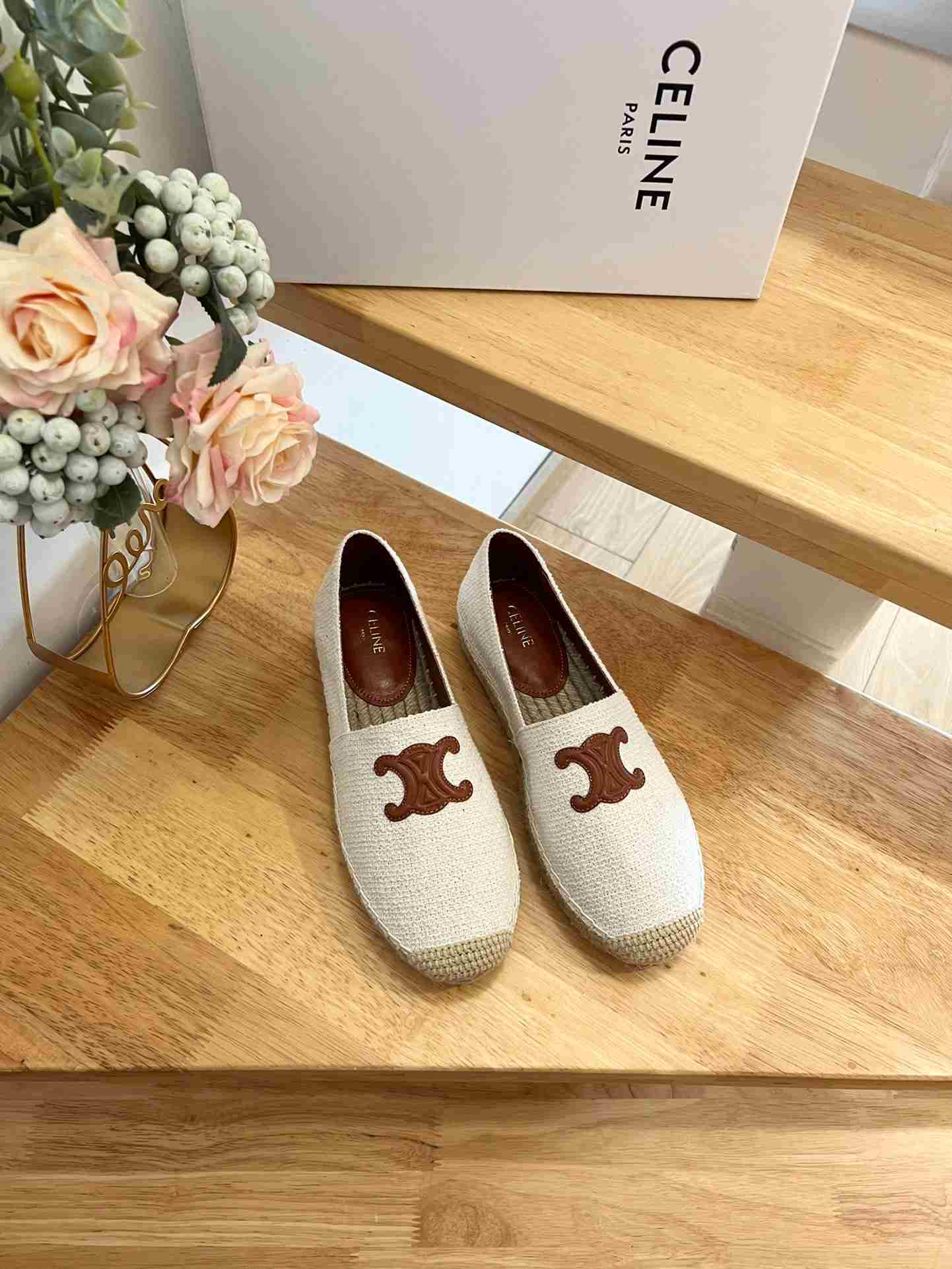 Ce1i*e Flat Espadrille With Triomphe Patch Signature In Tweed White For Women