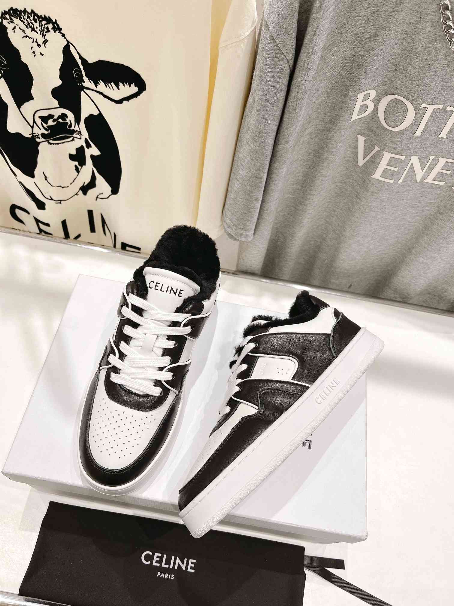 Ce1i*e Trainer Low Lace-Up Sneaker With Fur Black For Women